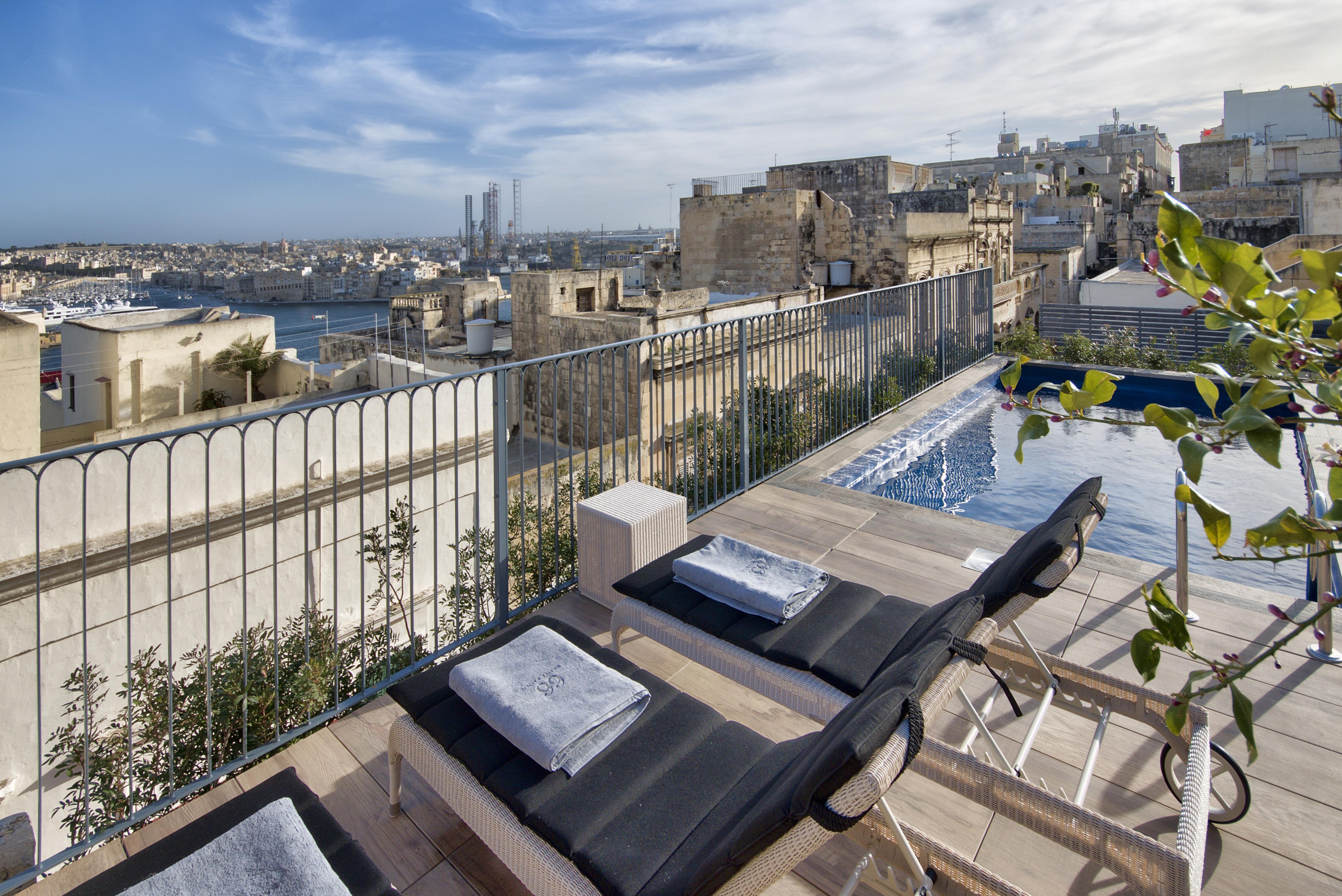 66 Saint Paul's & Affittacamere 4*